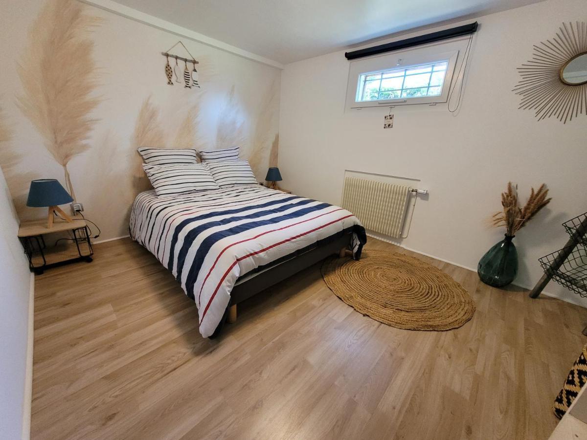 Sur Les Bords De Loire Apartment Монлюис-сюр-Лоар Екстериор снимка
